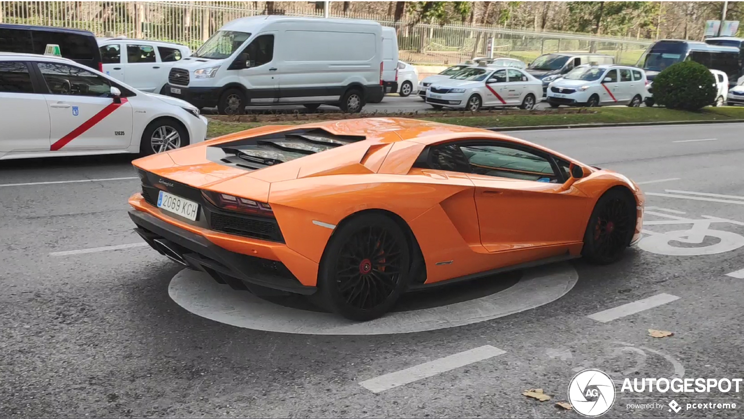 Lamborghini Aventador S LP740-4