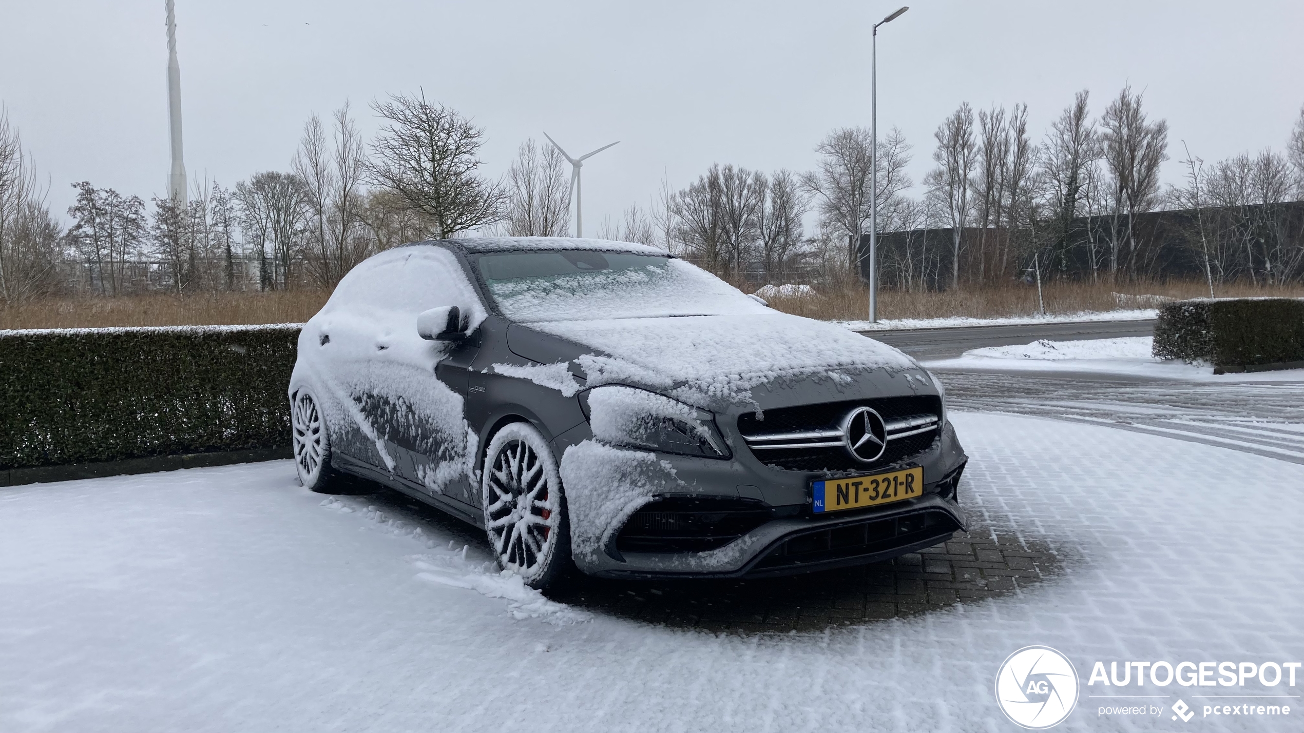 Mercedes-AMG A 45 W176 2015