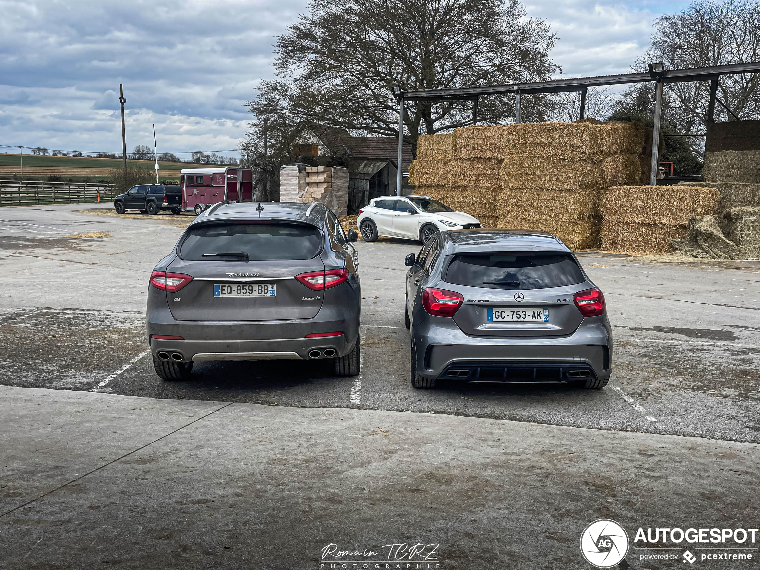 Mercedes-AMG A 45 W176 2015