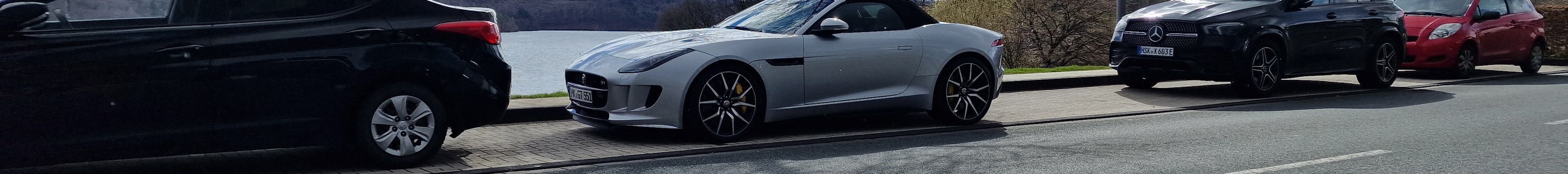 Jaguar F-TYPE R AWD Convertible