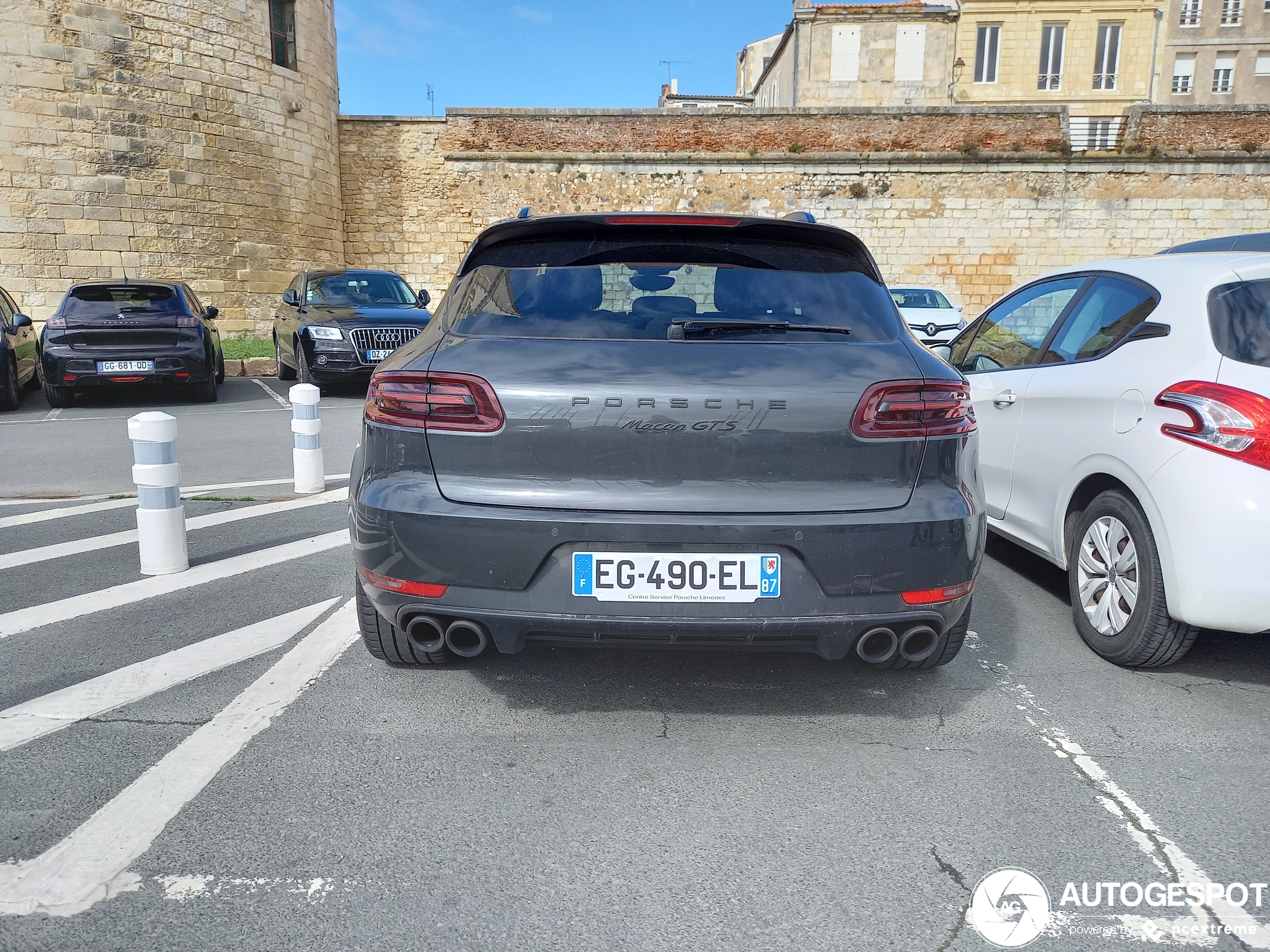 Porsche 95B Macan GTS