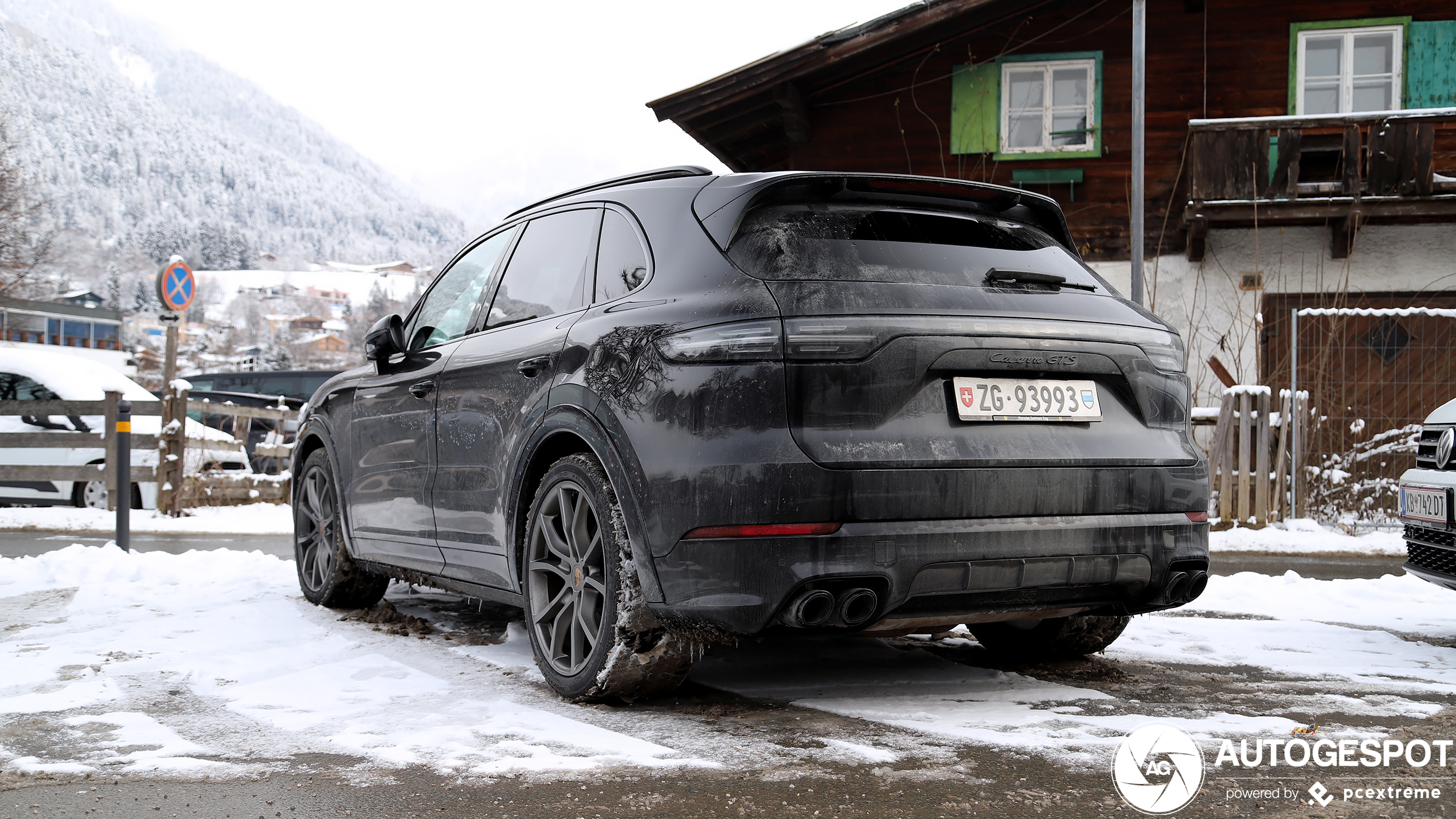 Porsche 9YA Cayenne GTS