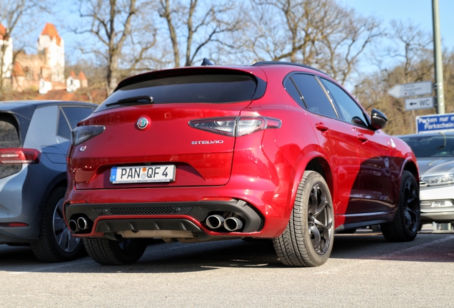 Alfa Romeo Stelvio Quadrifoglio 2020