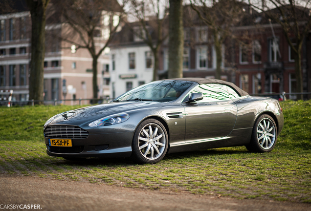 Aston Martin DB9 Volante