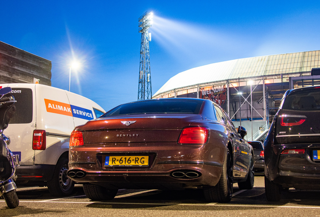 Bentley Flying Spur Hybrid