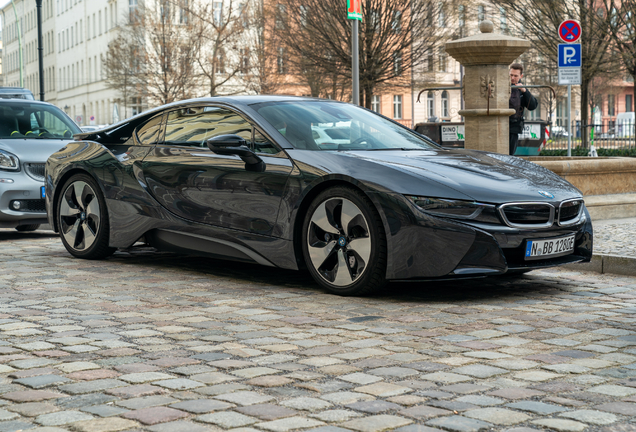 BMW i8 2018