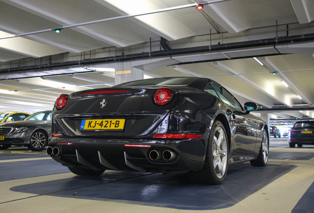 Ferrari California T