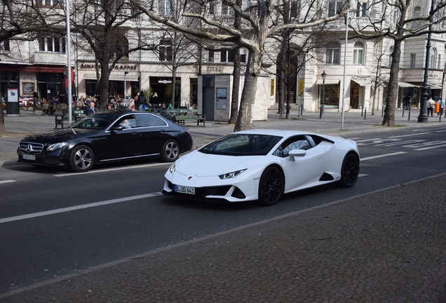 Lamborghini Huracán LP640-4 EVO