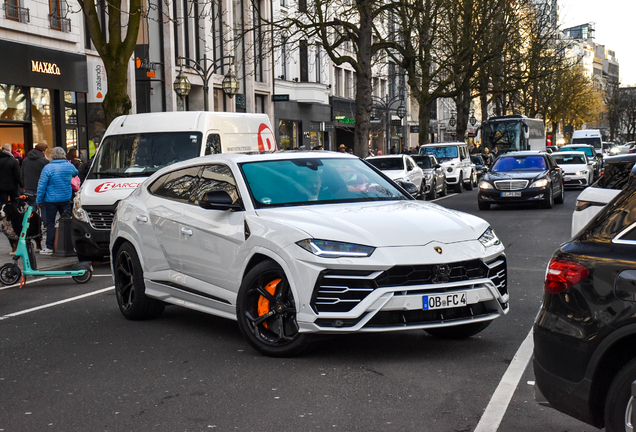 Lamborghini Urus