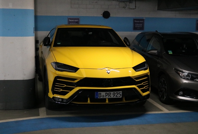 Lamborghini Urus