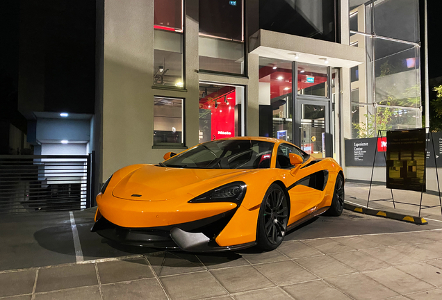 McLaren 570S