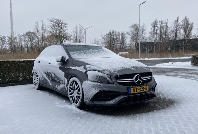 Mercedes-AMG A 45 W176 2015