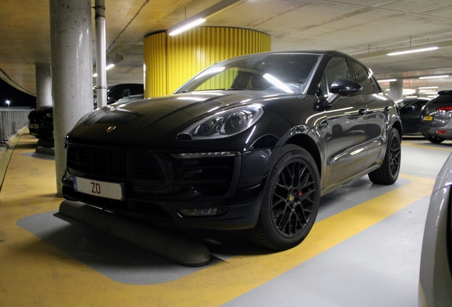 Porsche 95B Macan GTS