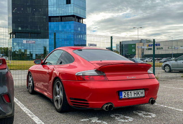 Porsche 996 Turbo