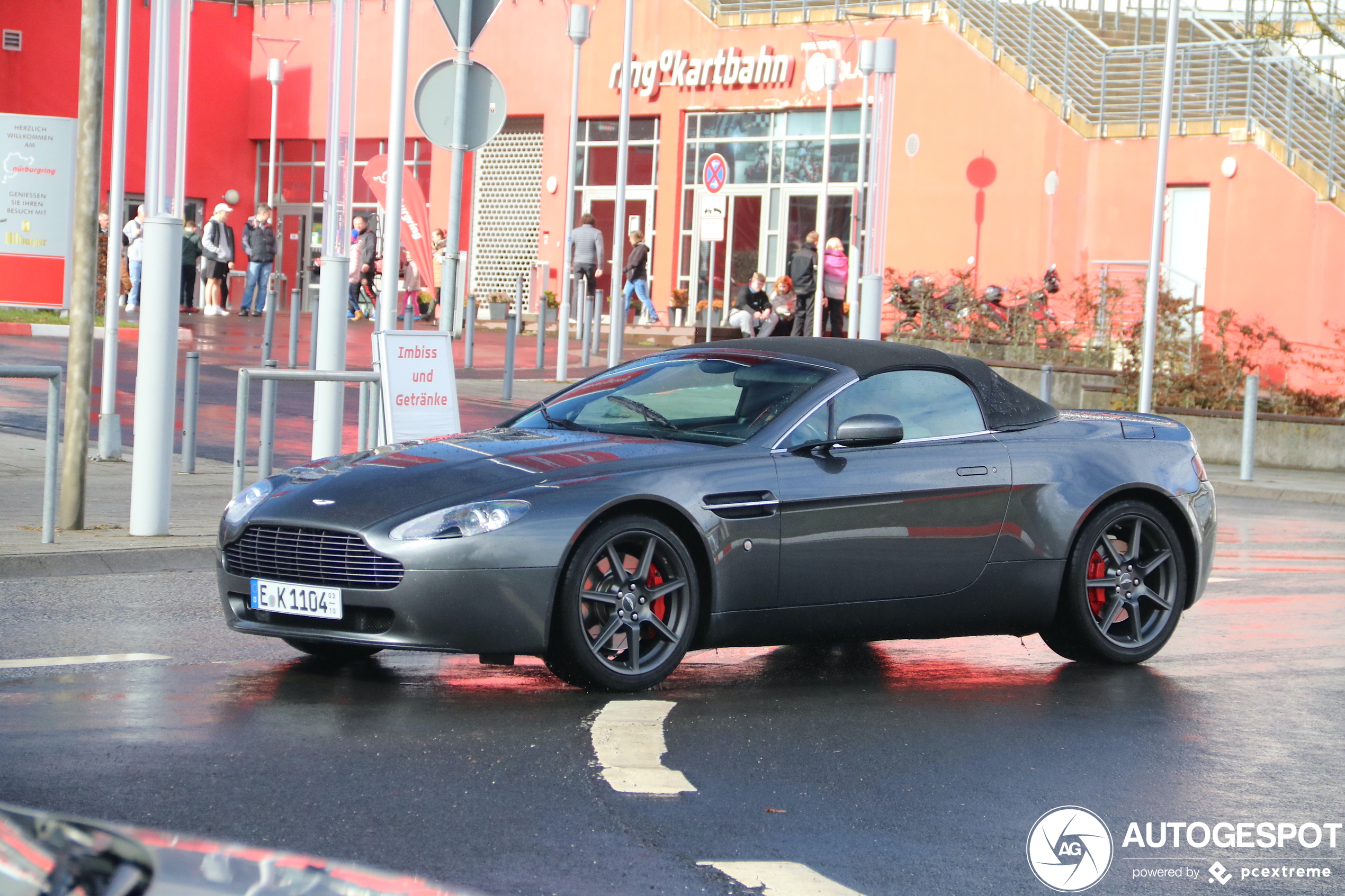 Aston Martin V8 Vantage Roadster