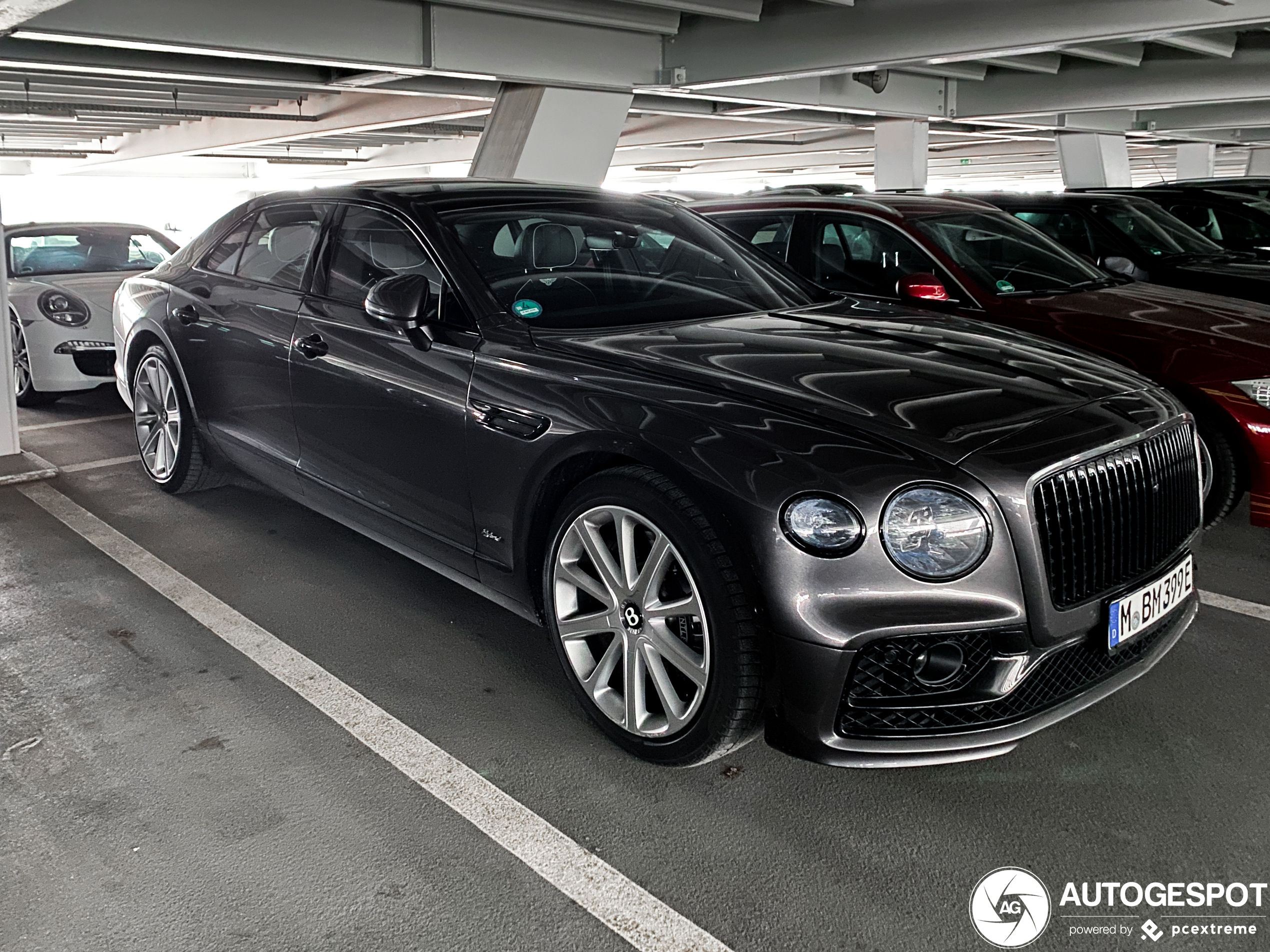 Bentley Flying Spur Hybrid