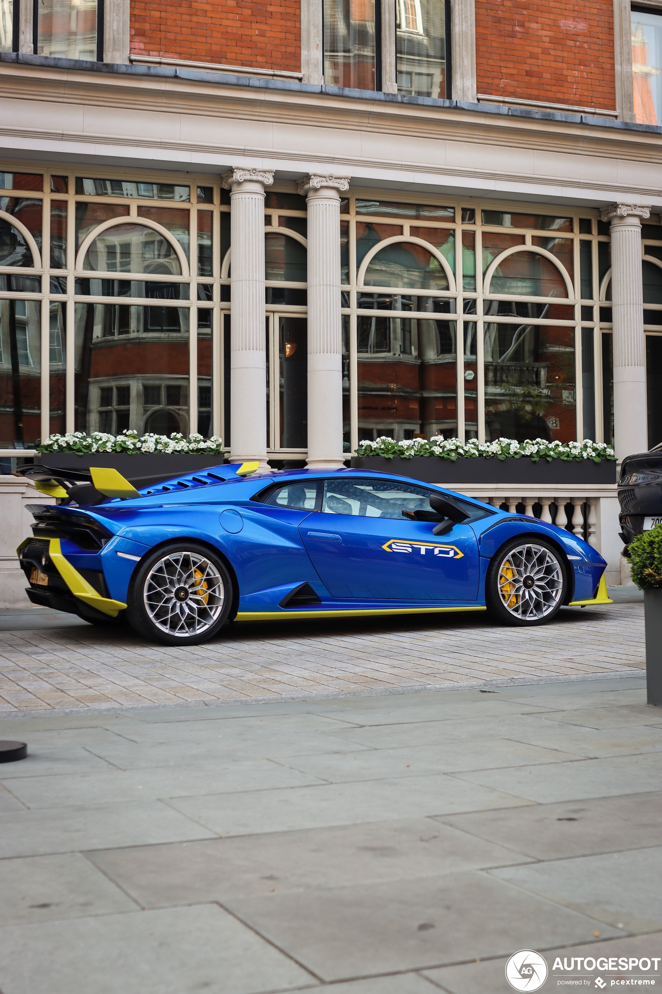 Lamborghini Huracán LP640-2 STO