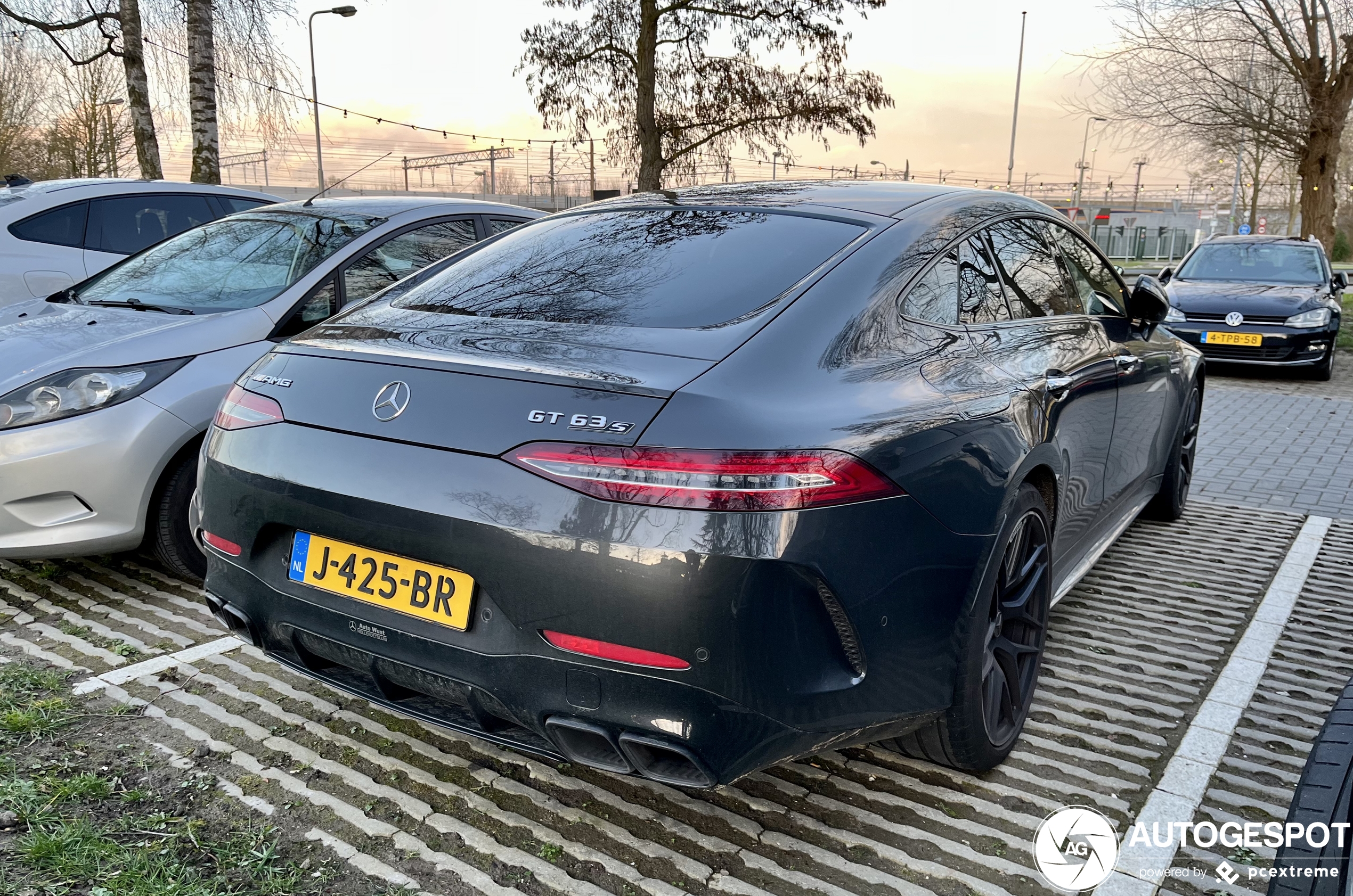 Mercedes-AMG GT 63 S X290