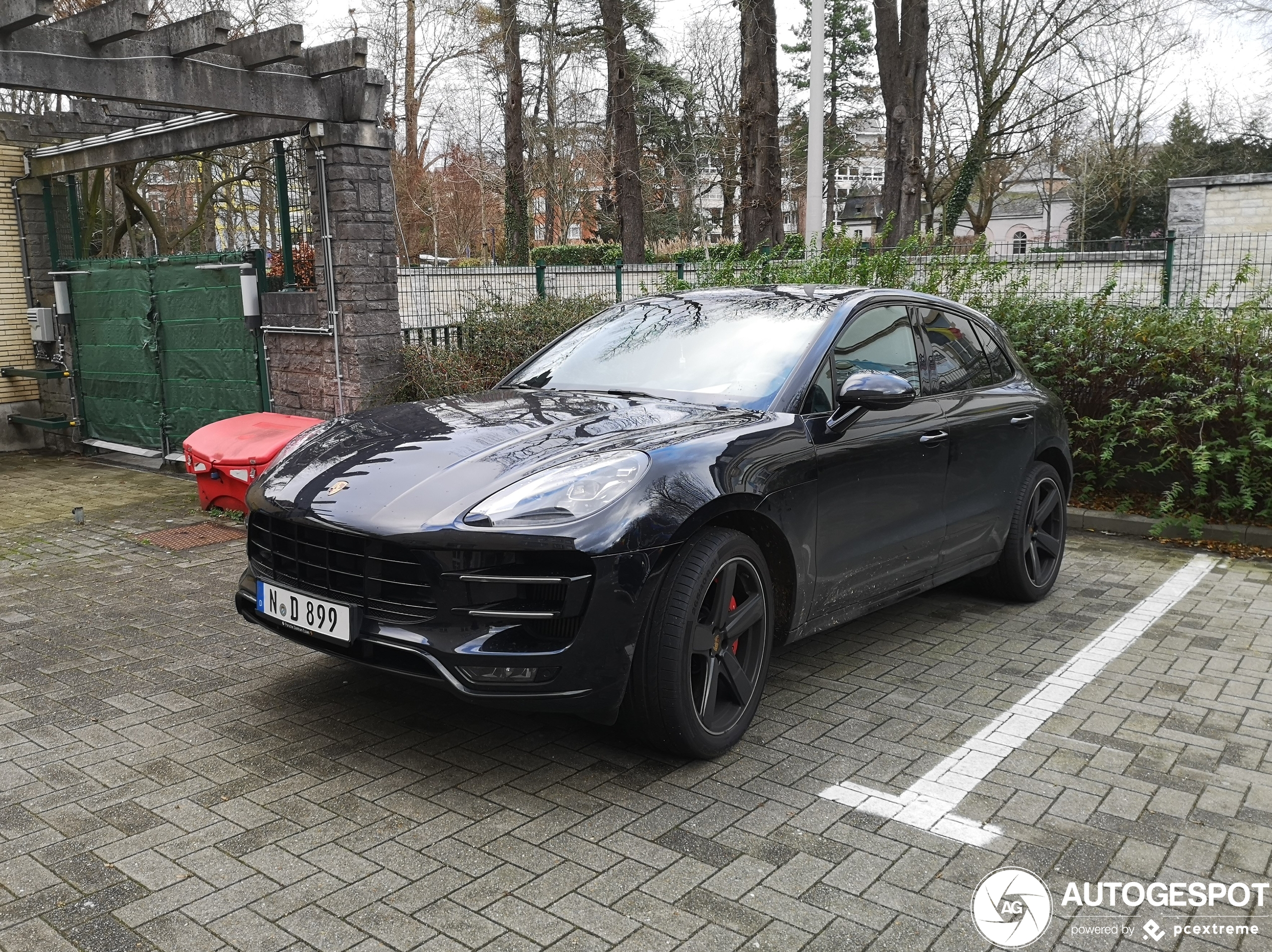 Porsche 95B Macan Turbo