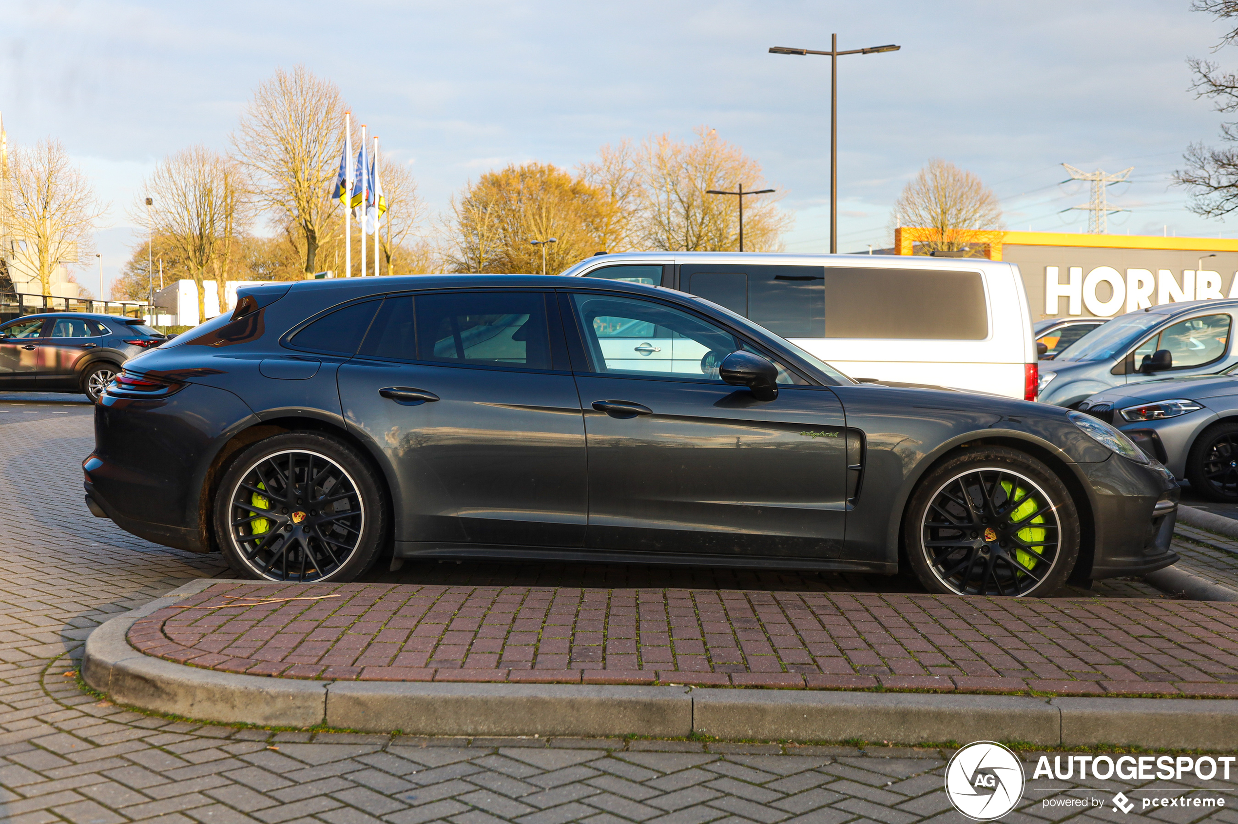 Porsche 971 Panamera Turbo S E-Hybrid Sport Turismo