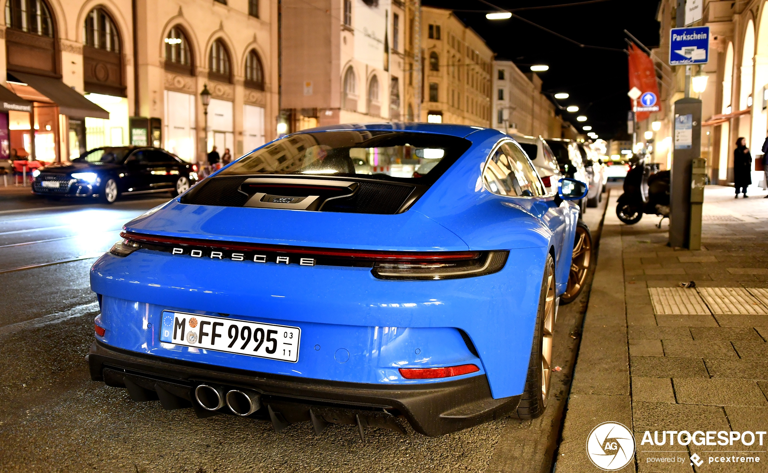 Porsche 992 GT3 Touring