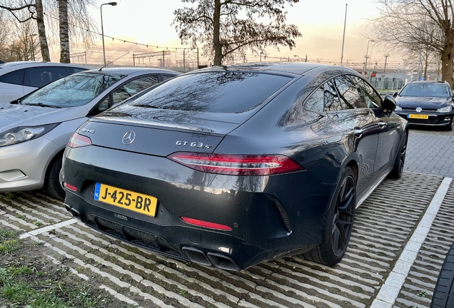 Mercedes-AMG GT 63 S X290