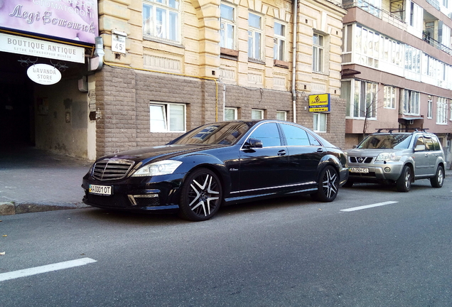 Mercedes-Benz S 63 AMG W221 2010