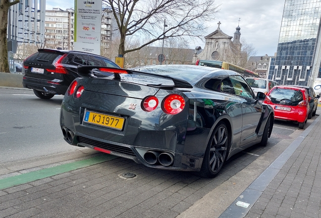 Nissan GT-R 2011