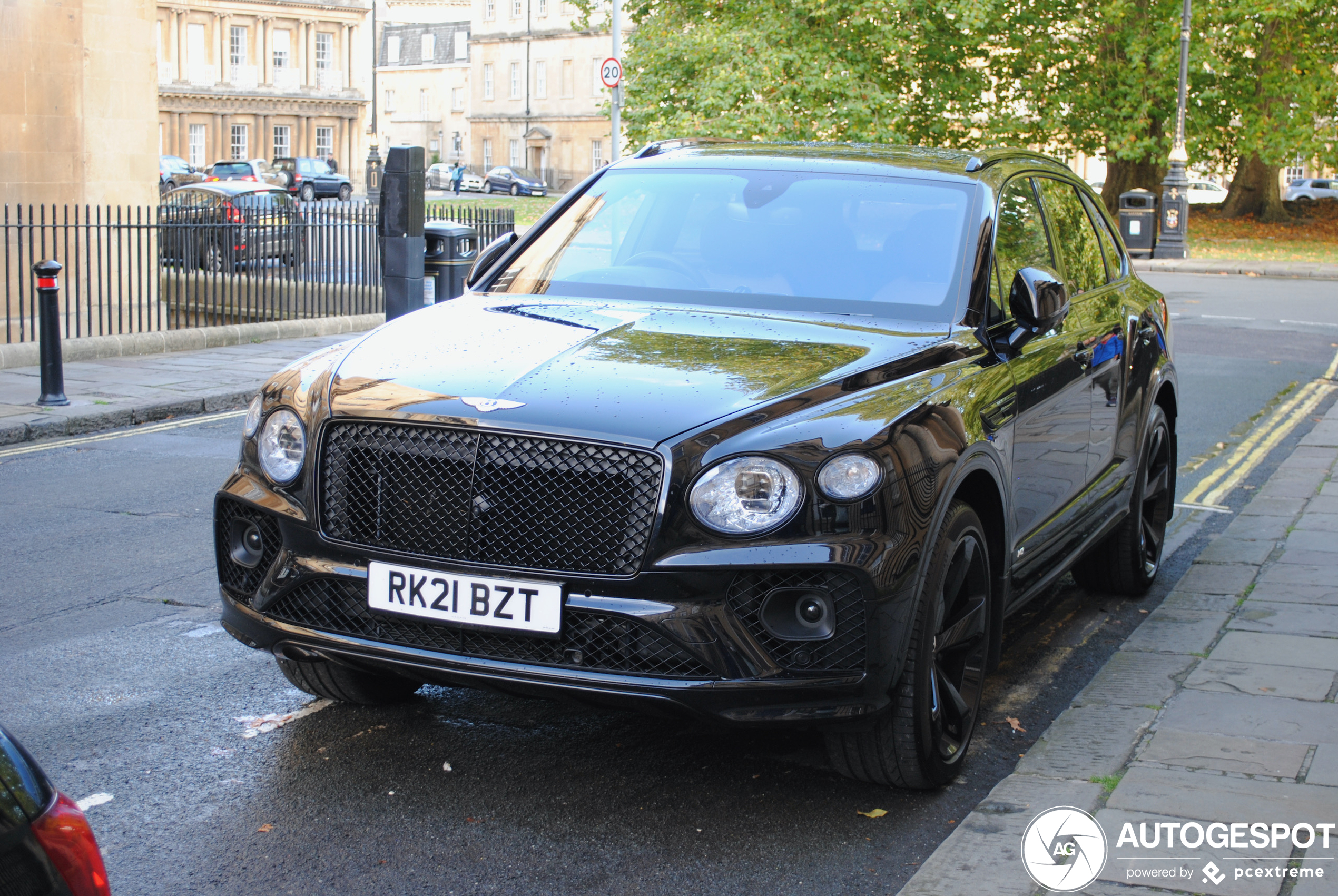 Bentley Bentayga V8 2021