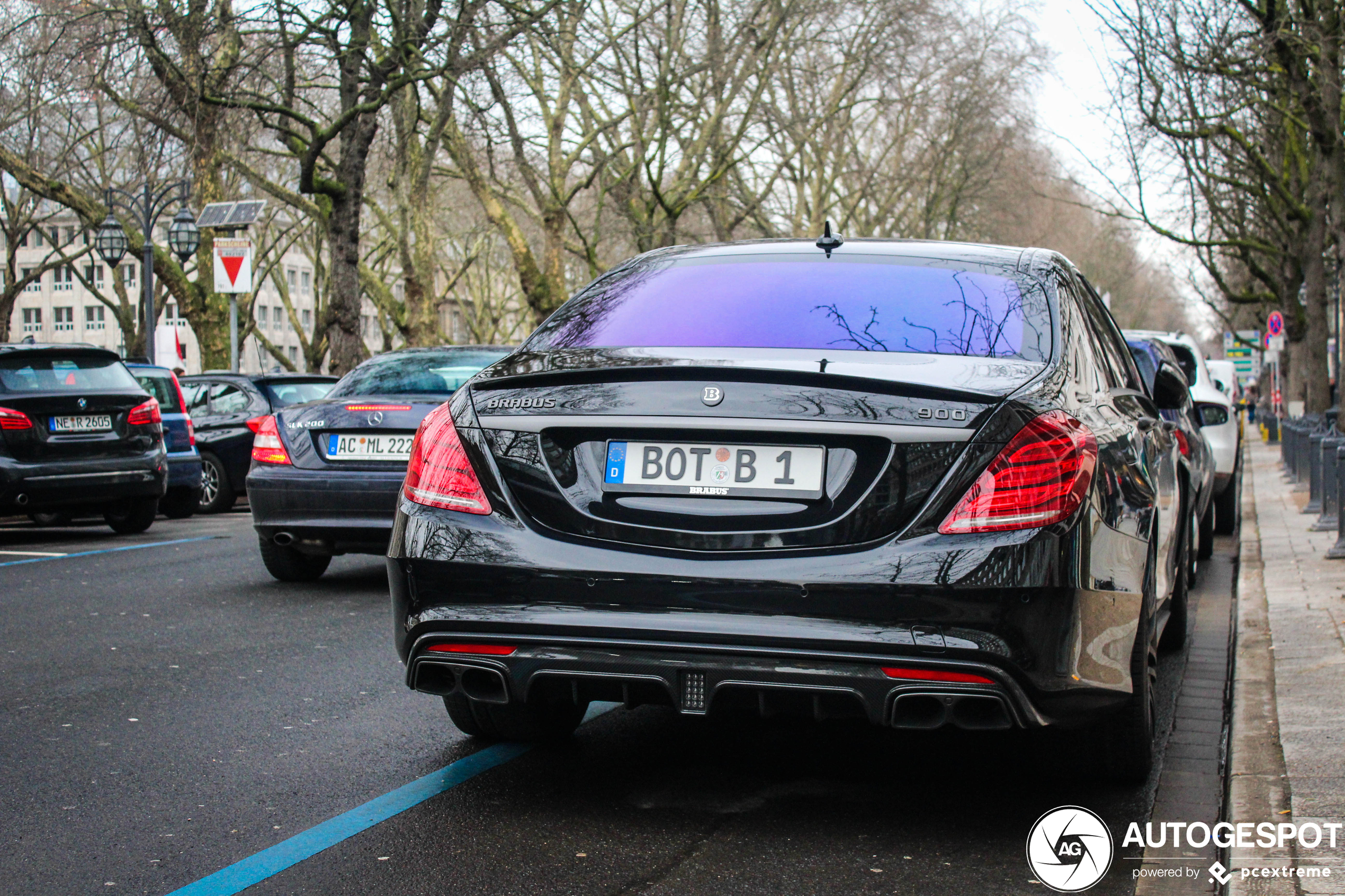 Mercedes-Benz Brabus 900 Rocket