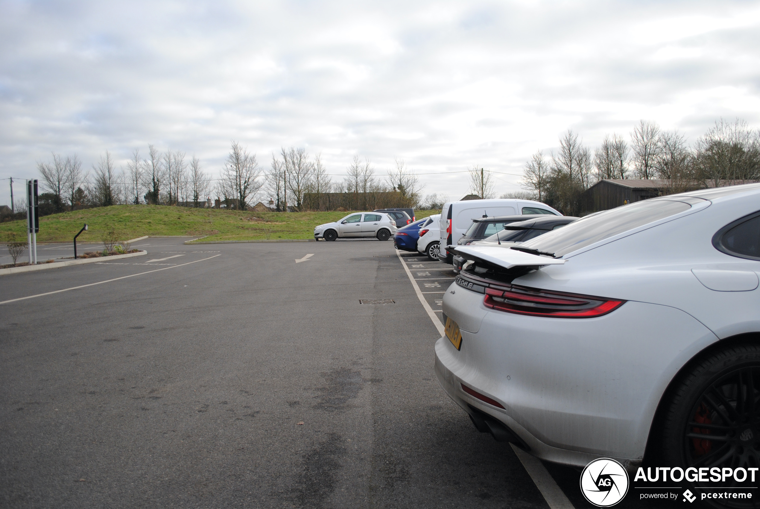 Porsche 971 Panamera Turbo