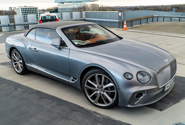 Bentley Continental GTC 2019