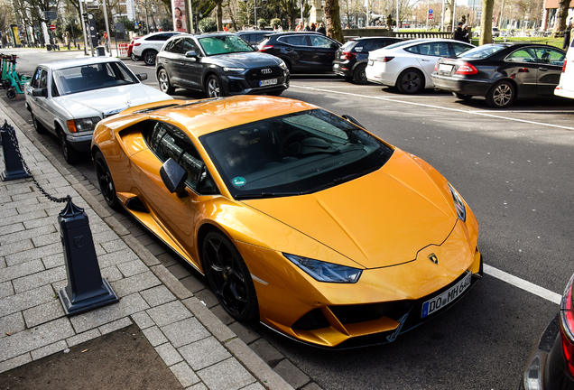 Lamborghini Huracán LP640-4 EVO