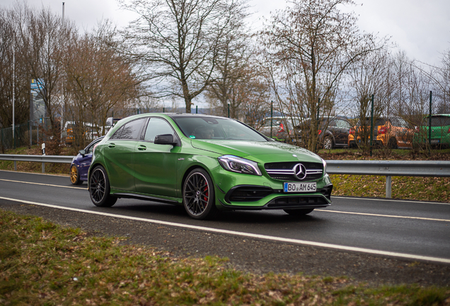 Mercedes-AMG A 45 W176 2015