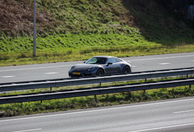 Porsche 992 Carrera 4S