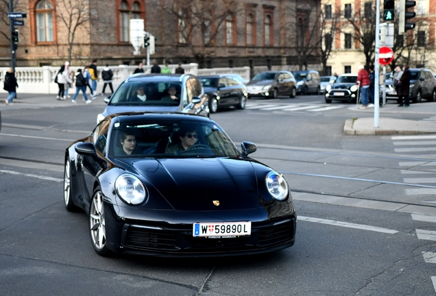 Porsche 992 Carrera 4S