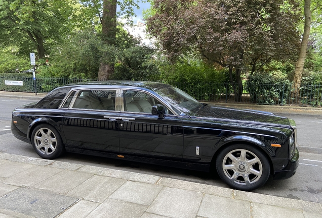 Rolls-Royce Phantom EWB Series II