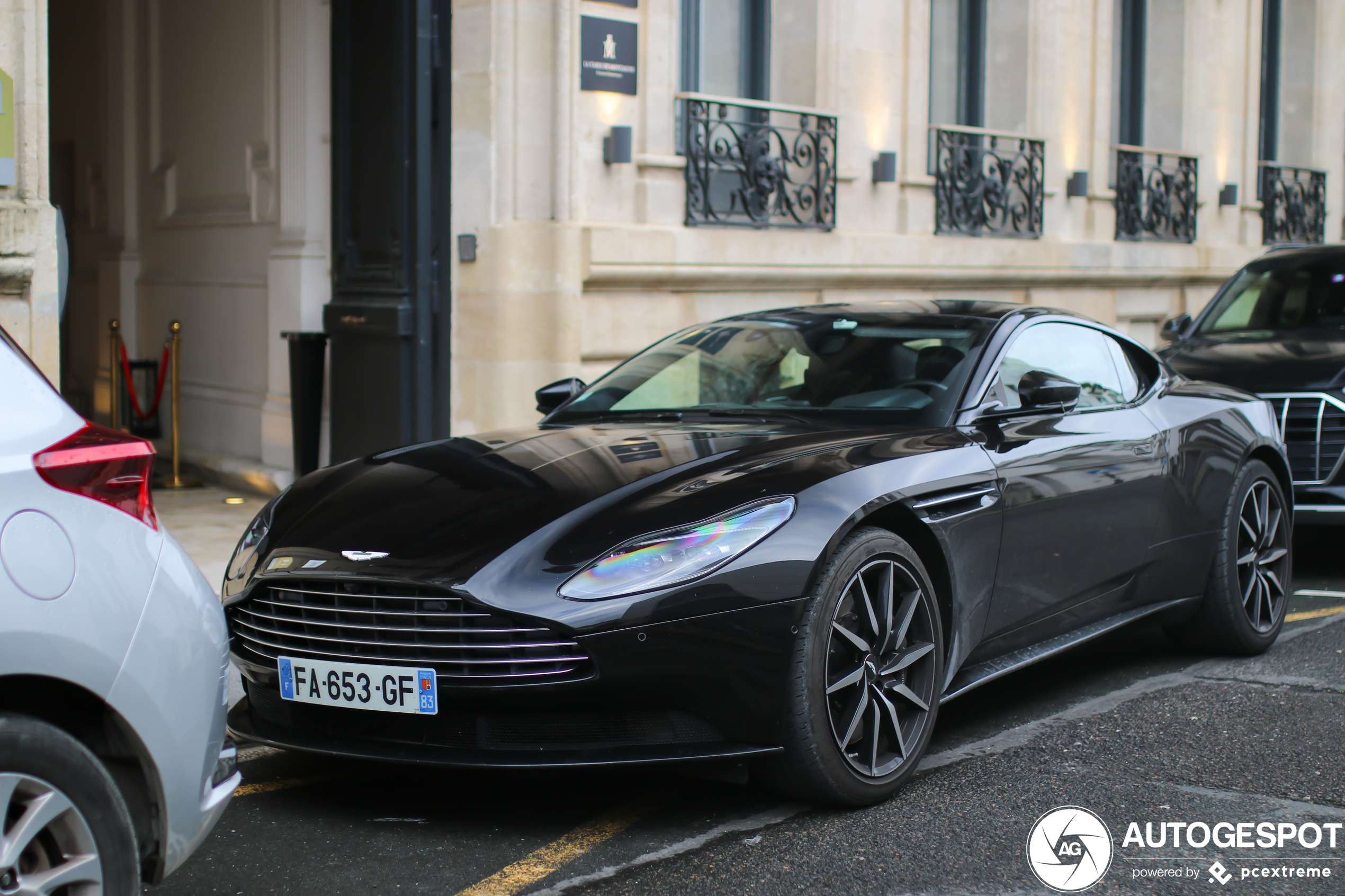 Aston Martin DB11