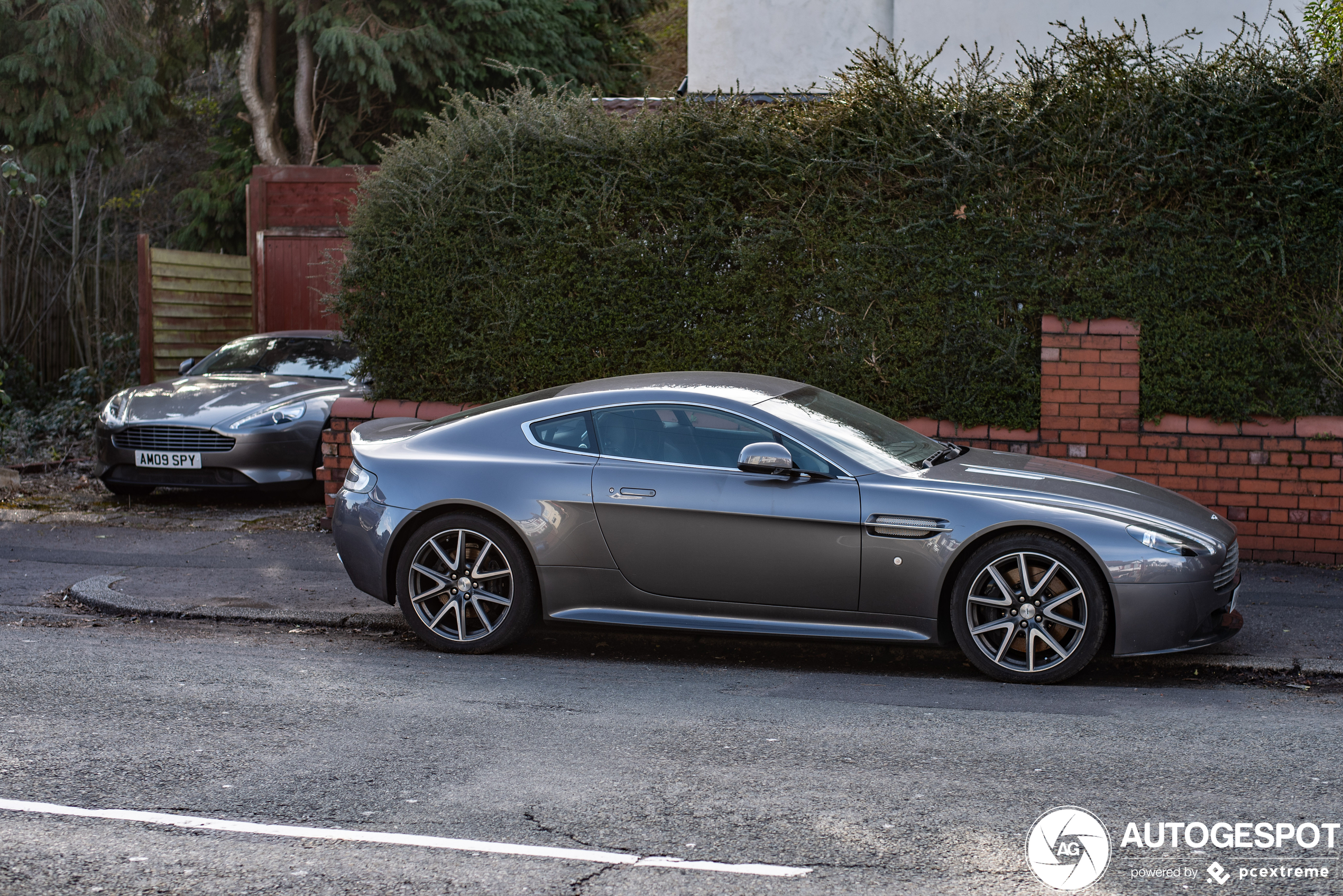 Aston Martin V8 Vantage S