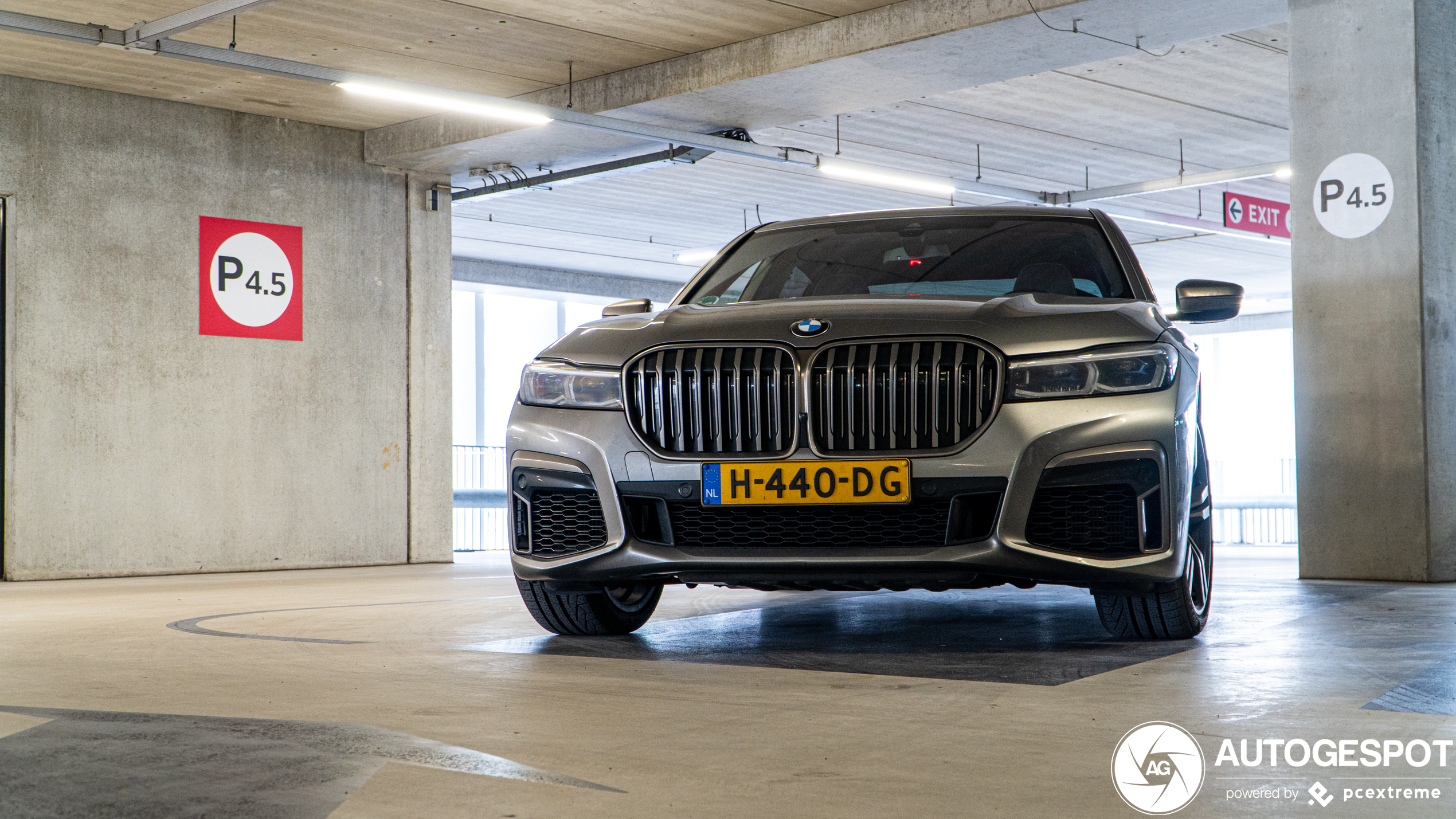 BMW M760Li xDrive 2019