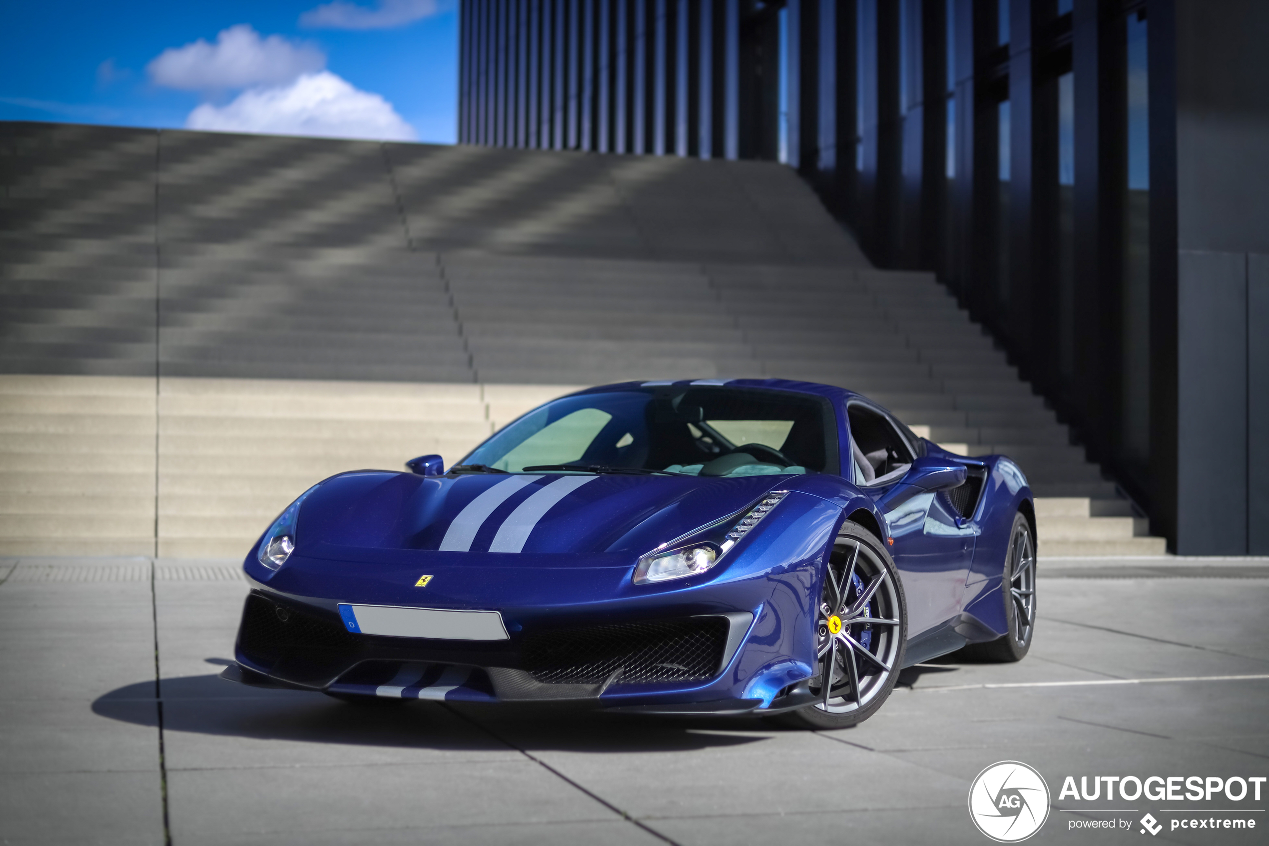 Ferrari 488 Pista