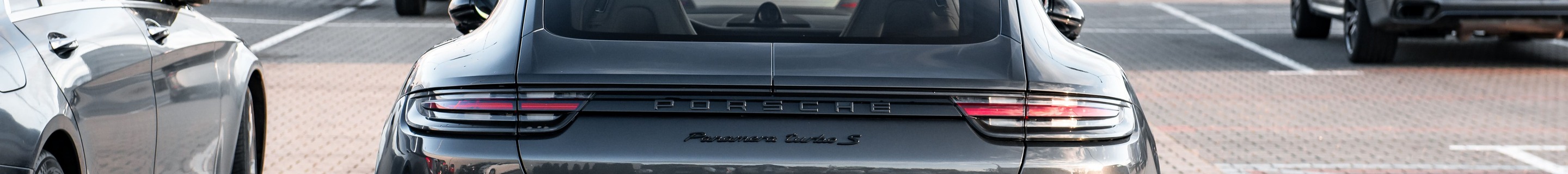 Porsche 971 Panamera Turbo S E-Hybrid