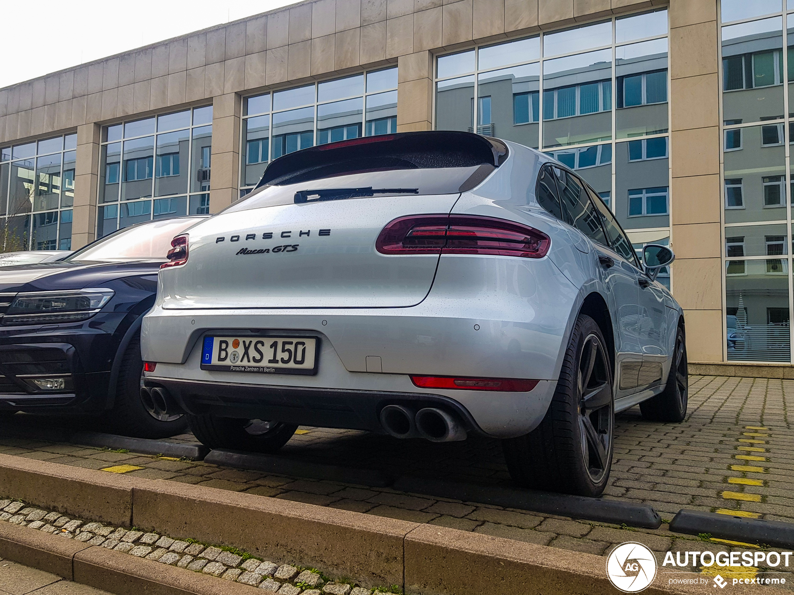 Porsche 95B Macan GTS