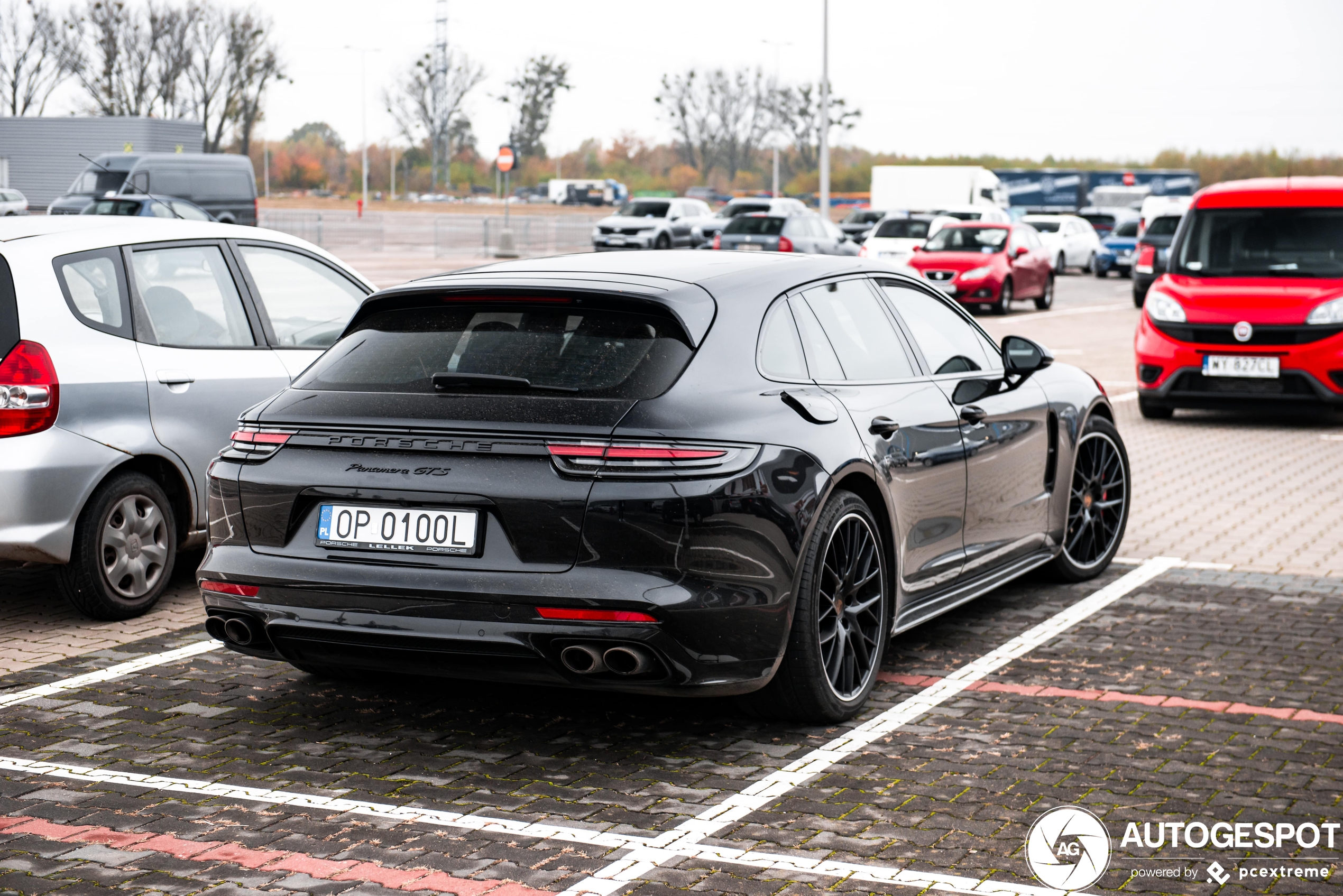 Porsche 971 Panamera GTS Sport Turismo