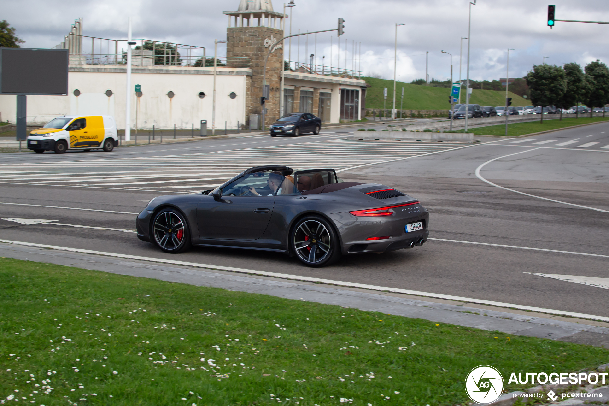 Porsche 991 Carrera 4S Cabriolet MkII