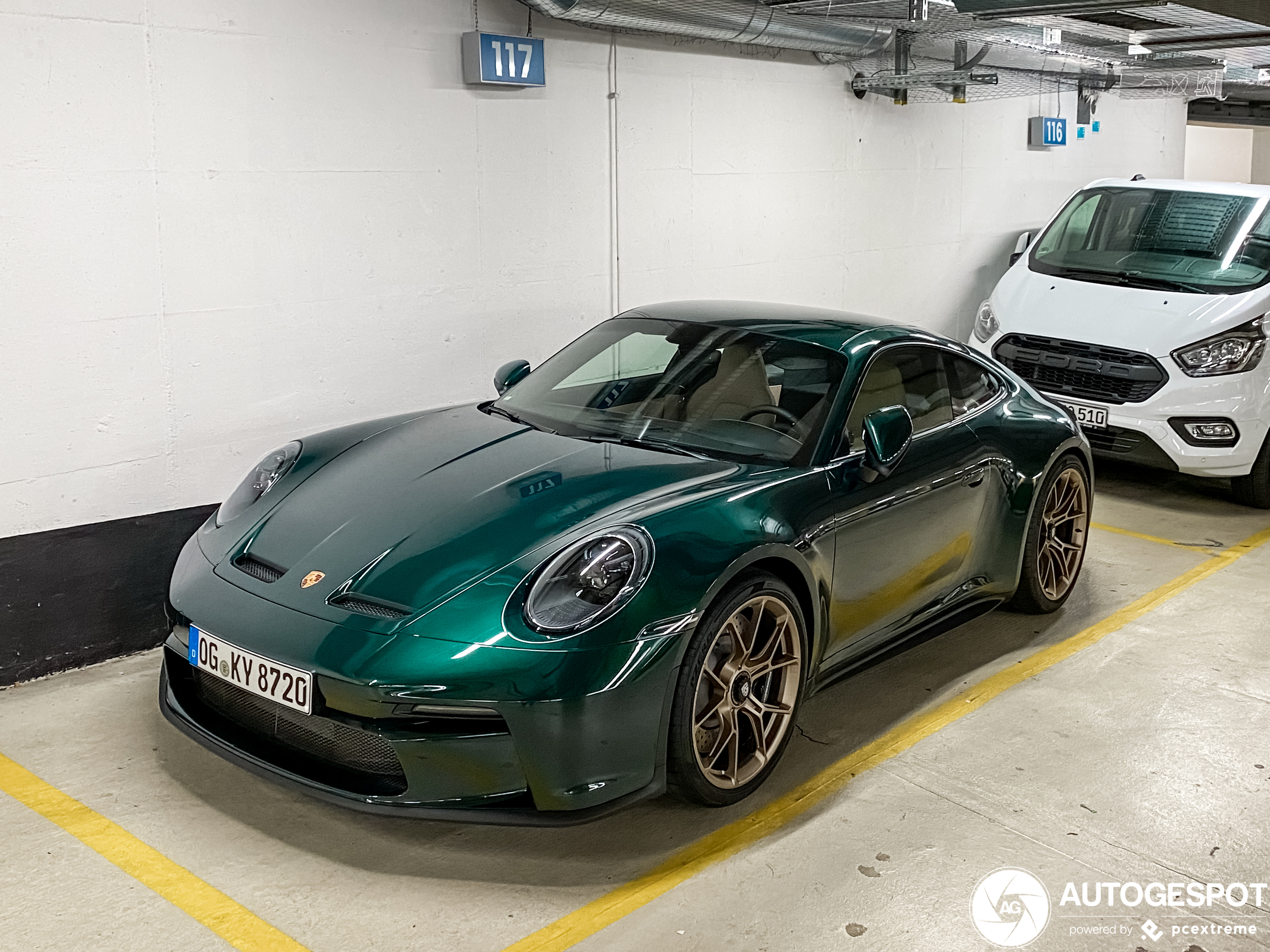 Porsche 992 GT3 Touring