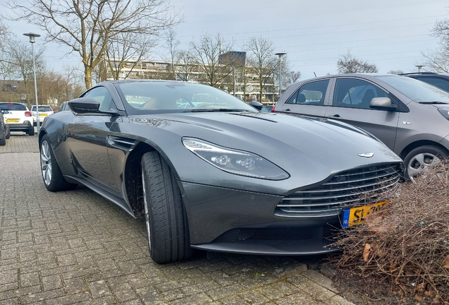 Aston Martin DB11