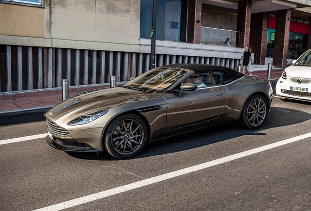 Aston Martin DB11 V8 Volante