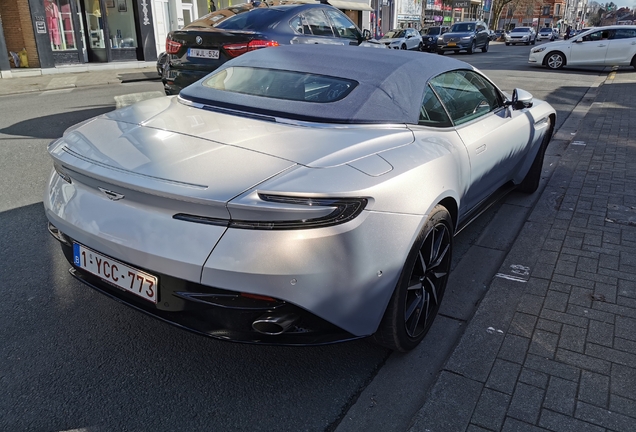 Aston Martin DB11 V8 Volante