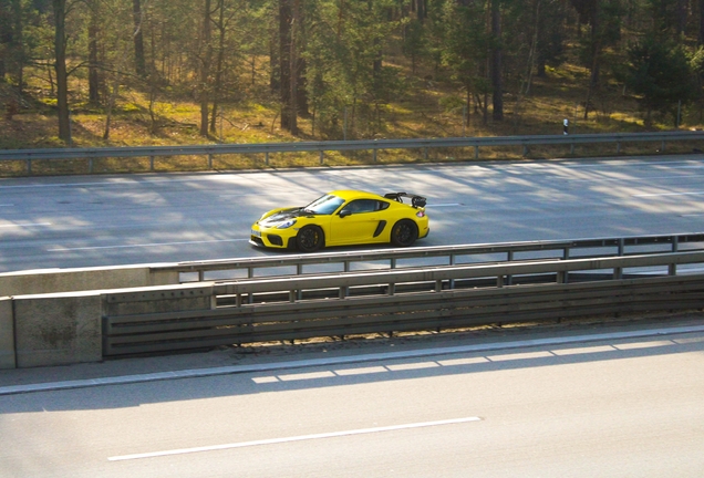 Porsche 718 Cayman GT4 RS Weissach Package